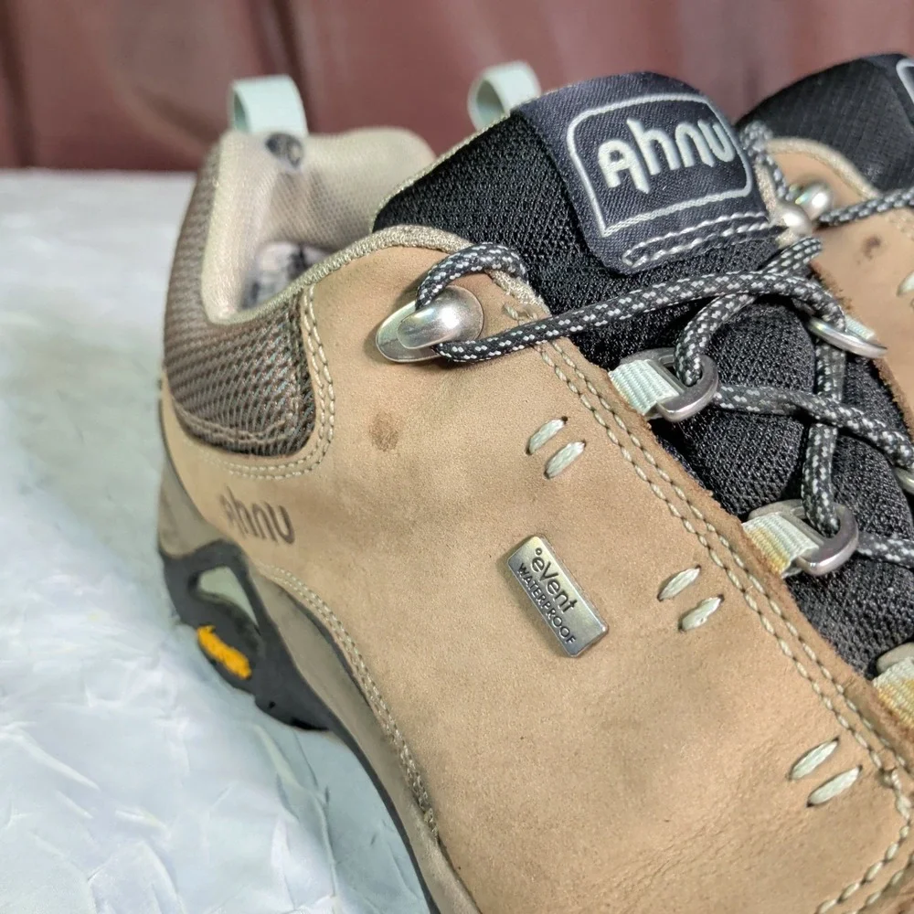 Ahnu Montara II Shoes Womens Size 7 Brown Leather Waterproof Hiking Gorpcore